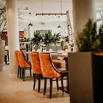 Hotel Parkhotel Landau 4*