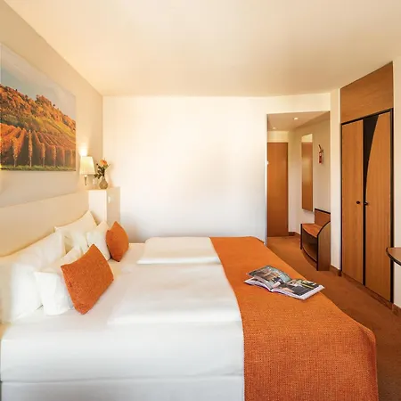 Parkhotel Landau Hotel