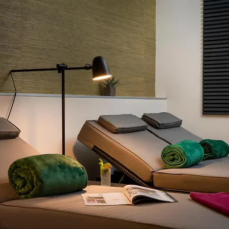 Parkhotel Landau Otel