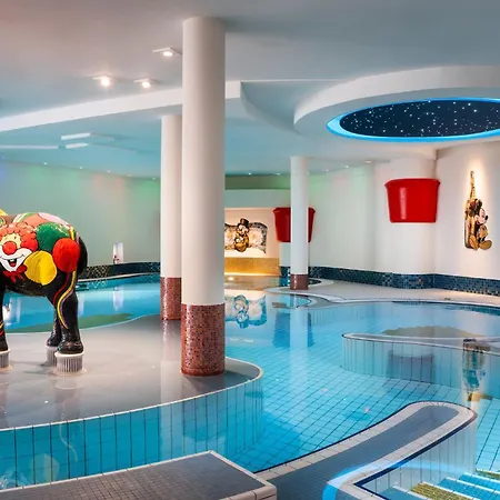 Otel Parkhotel Landau 4*