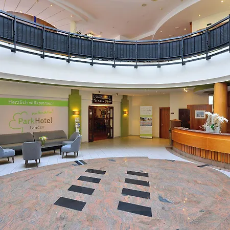 Hotell Parkhotel Landau 4*