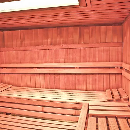 Hotel Parkhotel Landau 4*