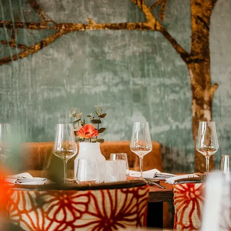 Parkhotel Landau Otel