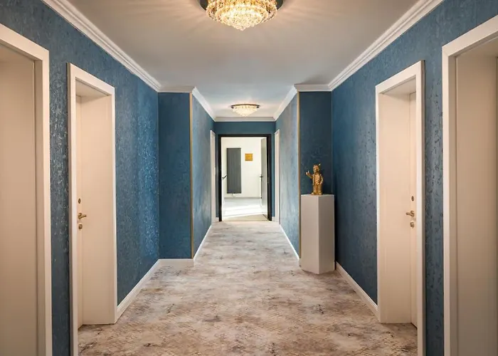 מלון Parkhotel Landau