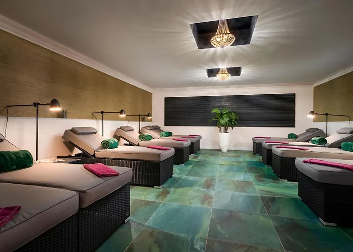 מלון Parkhotel Landau לנדאו אין דר פאלץ